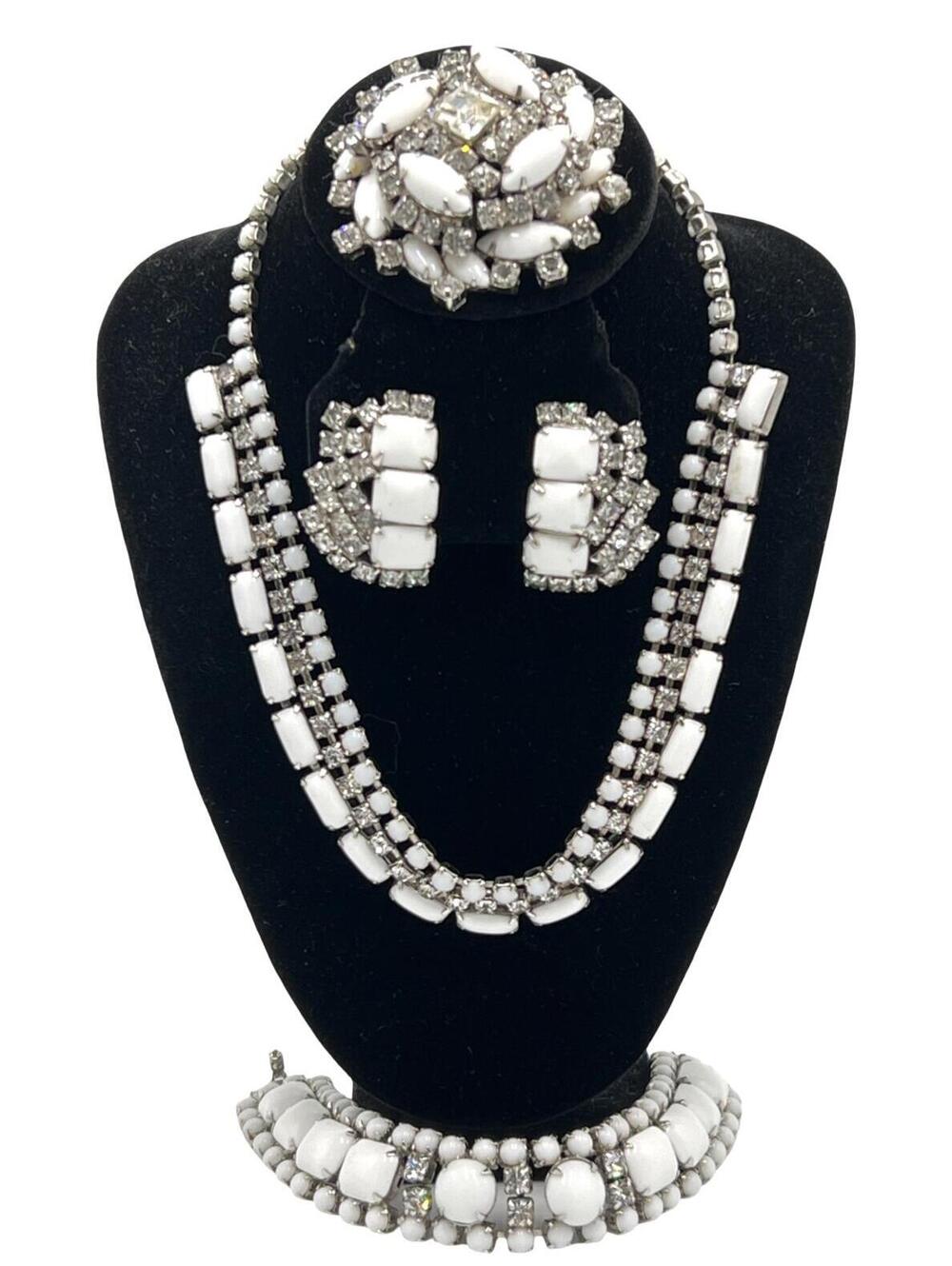 Silvertone Milk Glass Parure 4-pc Matched Jewelry Set